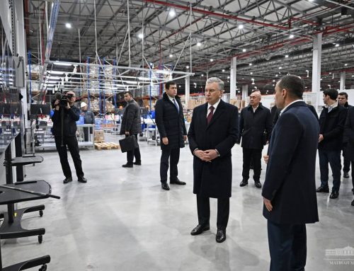 Shavkat Mirziyoyev Zangiotada ochilgan 40 mln dollarlik logistika markazini borib ko‘rdi